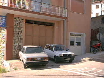 L'ingresso del Fitness Club in via Dante Alighieri