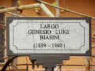La targa in memoria di Genesio Biasini