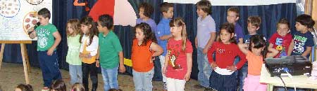 il saggio dei bambini della scuola d'infanzia
